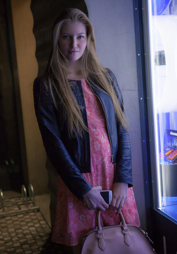 Юлия, 24 года, 2 размер груди